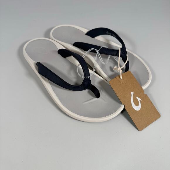 Olukai Pi'oe Beach Sandals Trench Blue Mist Grey NWT Women Size 8 - Picture 1 of 7